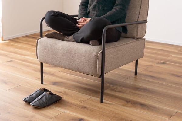 ソファー ラウンジチェア 幅64×奥行77×高さ80cm ローソファー フロアソファー 北欧 完成品 スチール