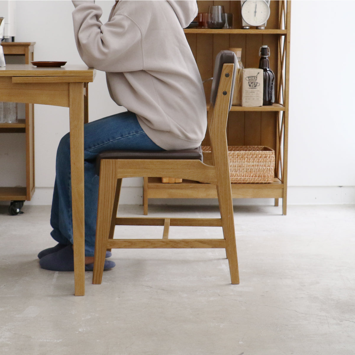 チェアー Rasic Square Chair ダイニングチェア デザインチェア 回転チェア