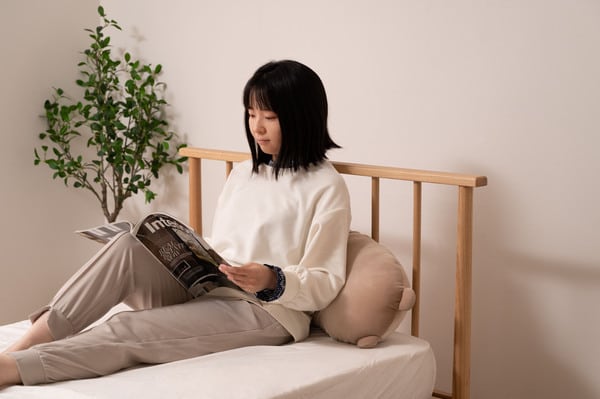 ボディピロー 幅35×奥行18×高さ70cm 日用品 完成品 組立不要 北欧 ベージュ ダークグレー