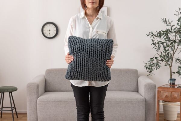 ファブリック ニットクッション 幅40×奥行40×高さ16cm 完成品 ブルー