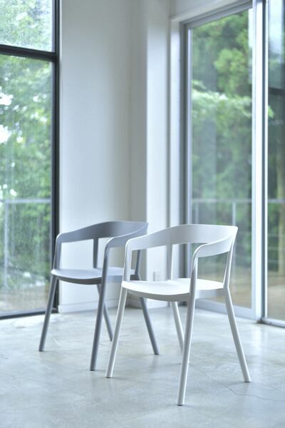 ダイニングチェア アームチェア 幅57×奥行51.5×高さ76cm ダイニング家具 完成品 スタッキング