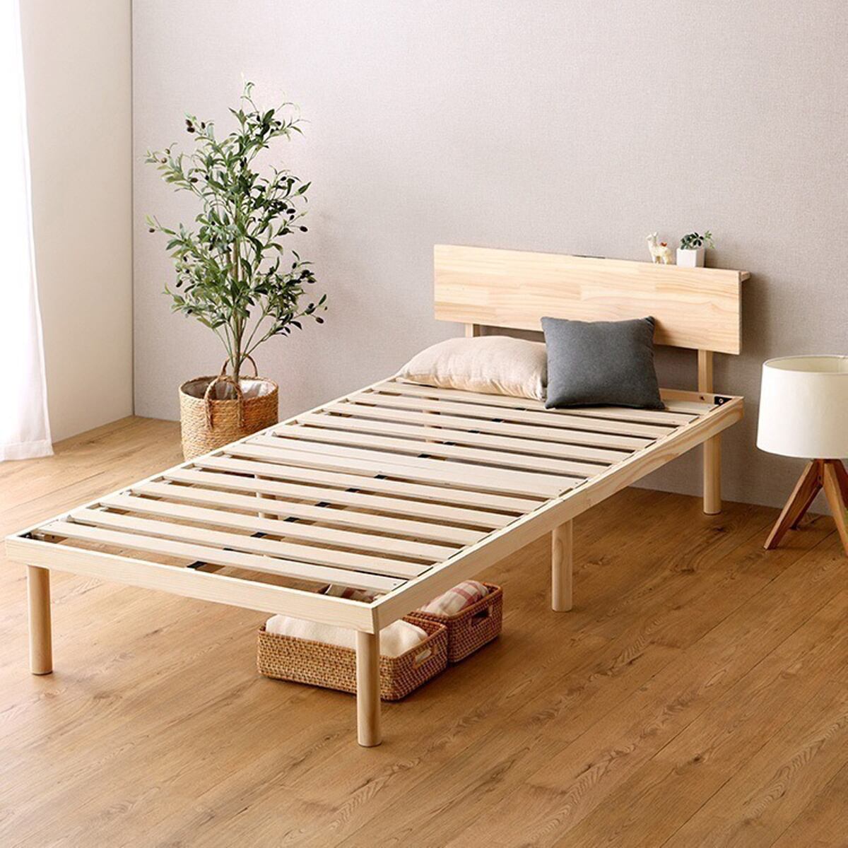 パイン材高さ2段階調整脚付きすのこベッド(シングル) 寝具 収納 ベッド 宮棚 2口コンセント 便利