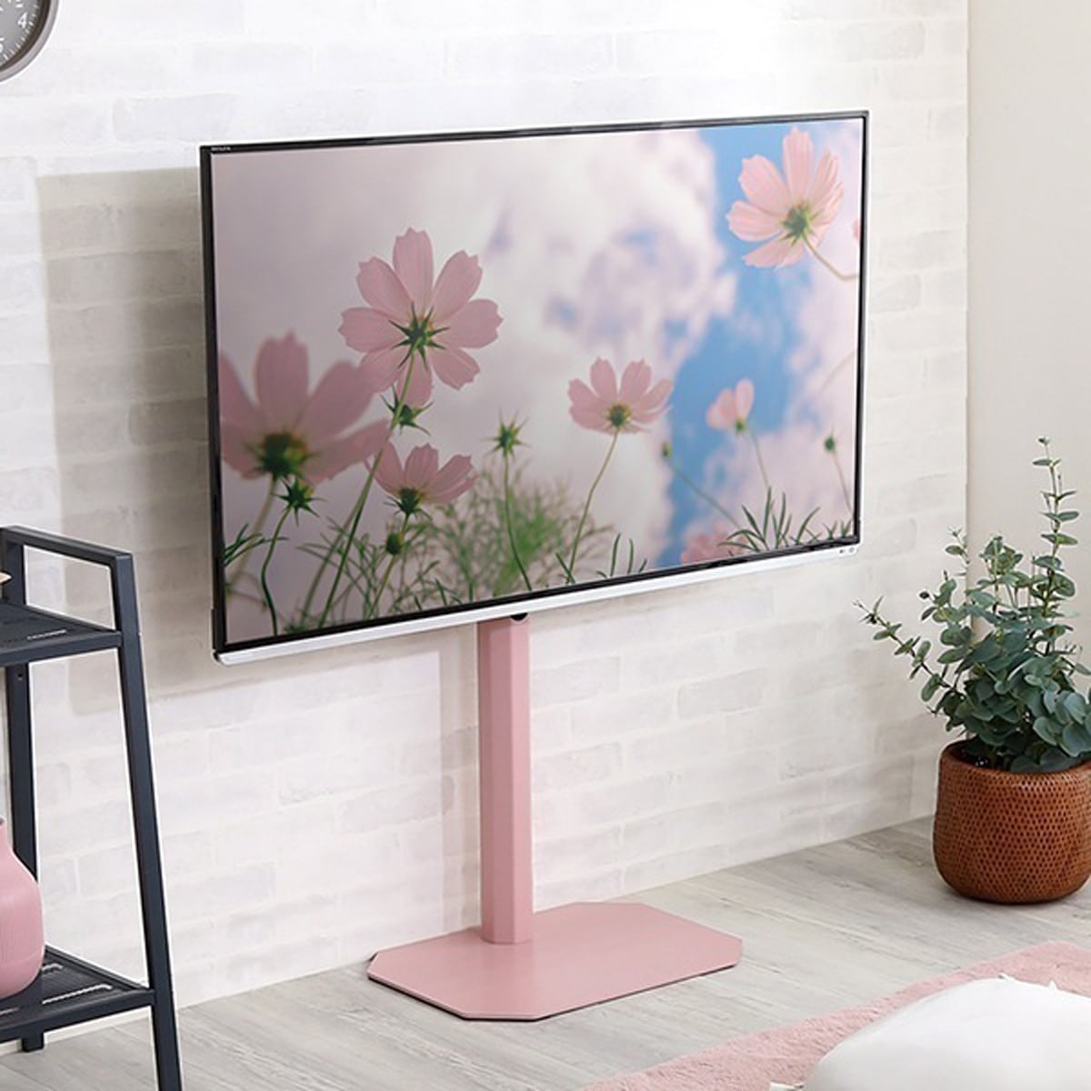 美しいフォルムの八角壁寄せテレビスタンド 家具 テレビスタンド 八角スタンド 壁寄せテレビスタンド