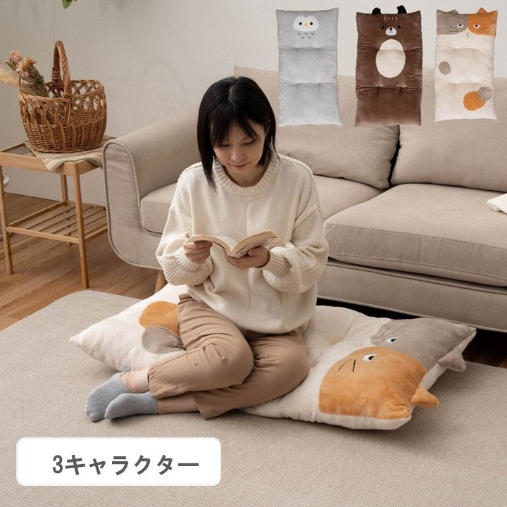 ぬいぐるみ 26AWコタン ミケネコ ナガザブトン 60X110 60×110×10cm 日用品