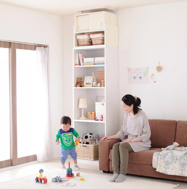 リビング収納 子供 ペットを守る耐震収納上置!高さ35cm〜67cm対応でどこでも設置可! 幅58