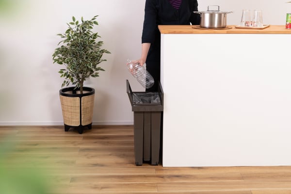 ダストボックス バタフライペダルペール 32L 幅22.8×奥行48×高さ48.5cm 日用品