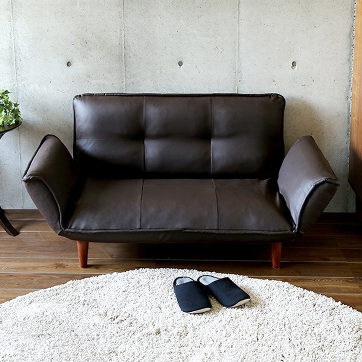 コンパクトカウチソファ (ポケットコイル リクライニング レザー風 日本製) 125x50x70cm